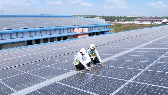 Hướng Dẫn Bảo Trì Điện Mặt Trời Áp Mái: Quy Trình Chuẩn Để Đảm Bảo Hiệu Suất 25 Năm